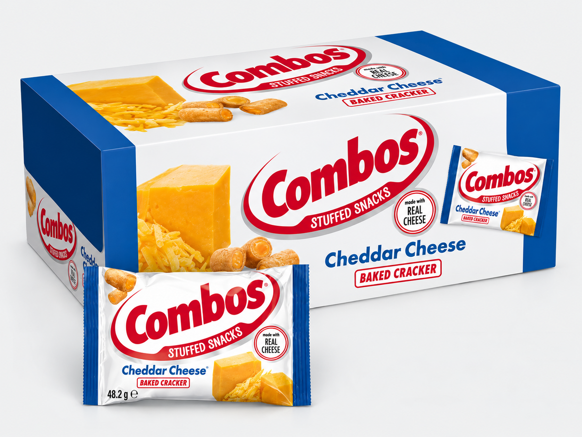 Combos Cheddar Cheese Cracker (Canada) — Case of 90 × 48.2g